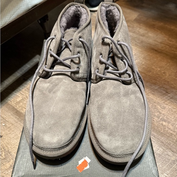 UGG Men's Chukka Boots in Gray Suede - Picture 2 of 4